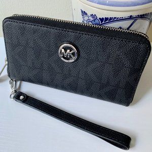 Michael Kors Wristlet, wallet for cards and phone